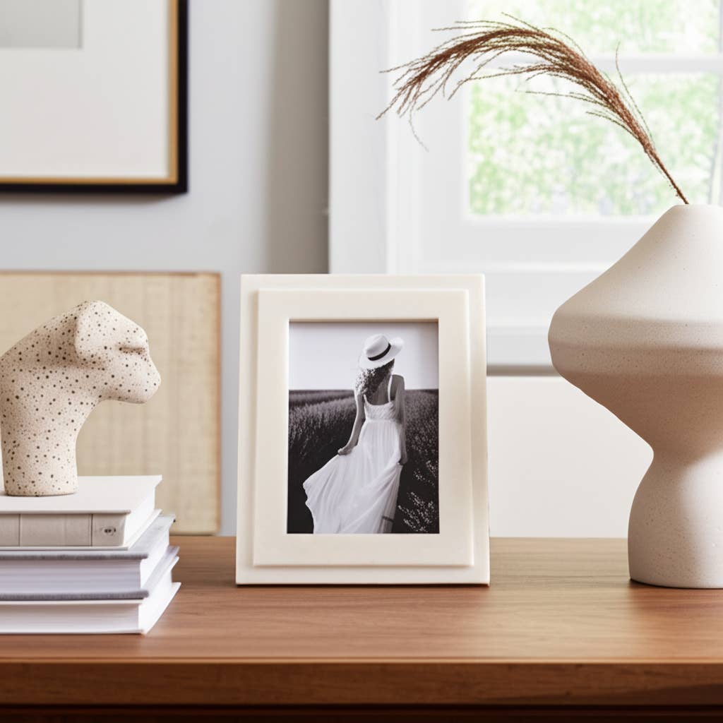 Natural White Marble 5x7 Frame