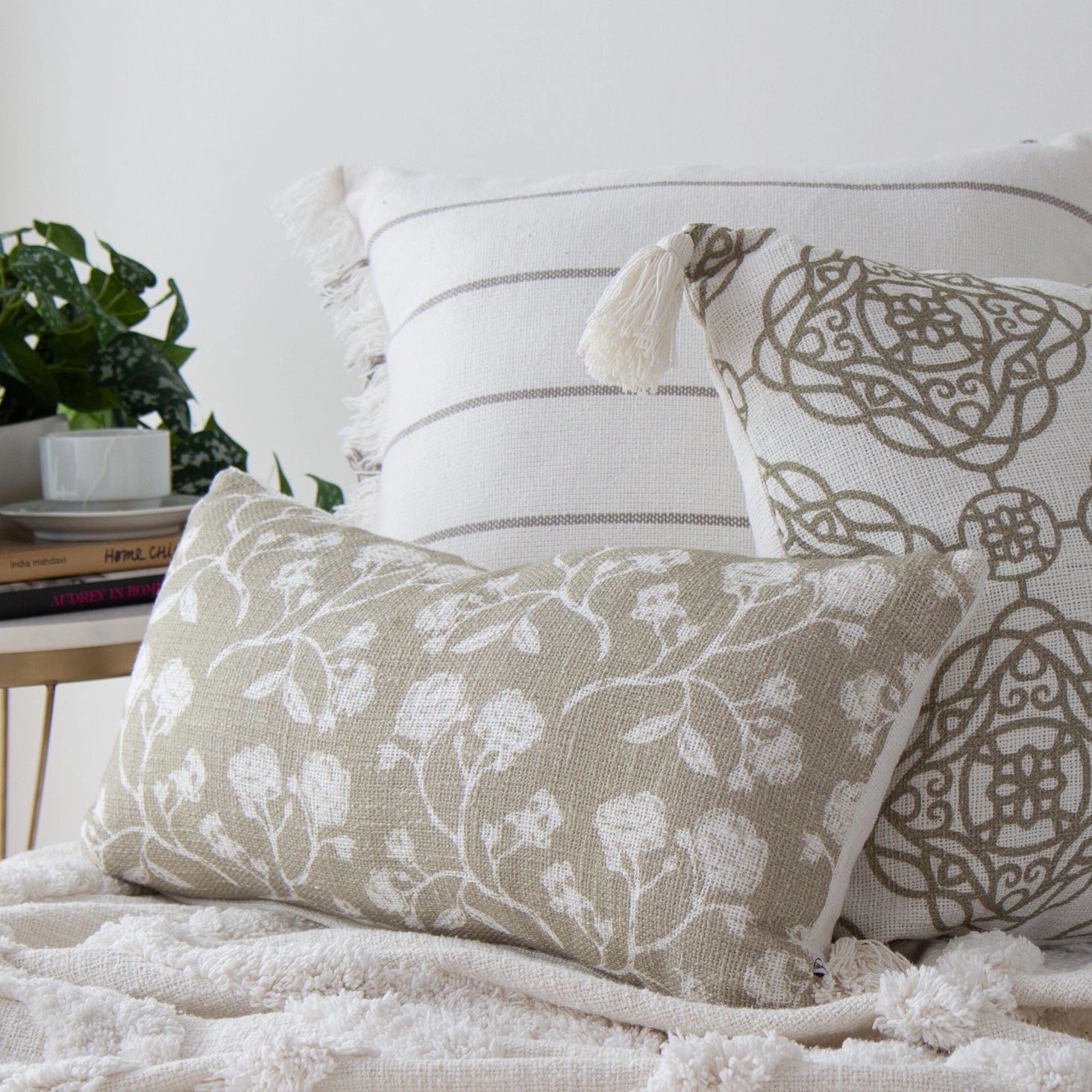 Sage Vintage Rose - 22x14