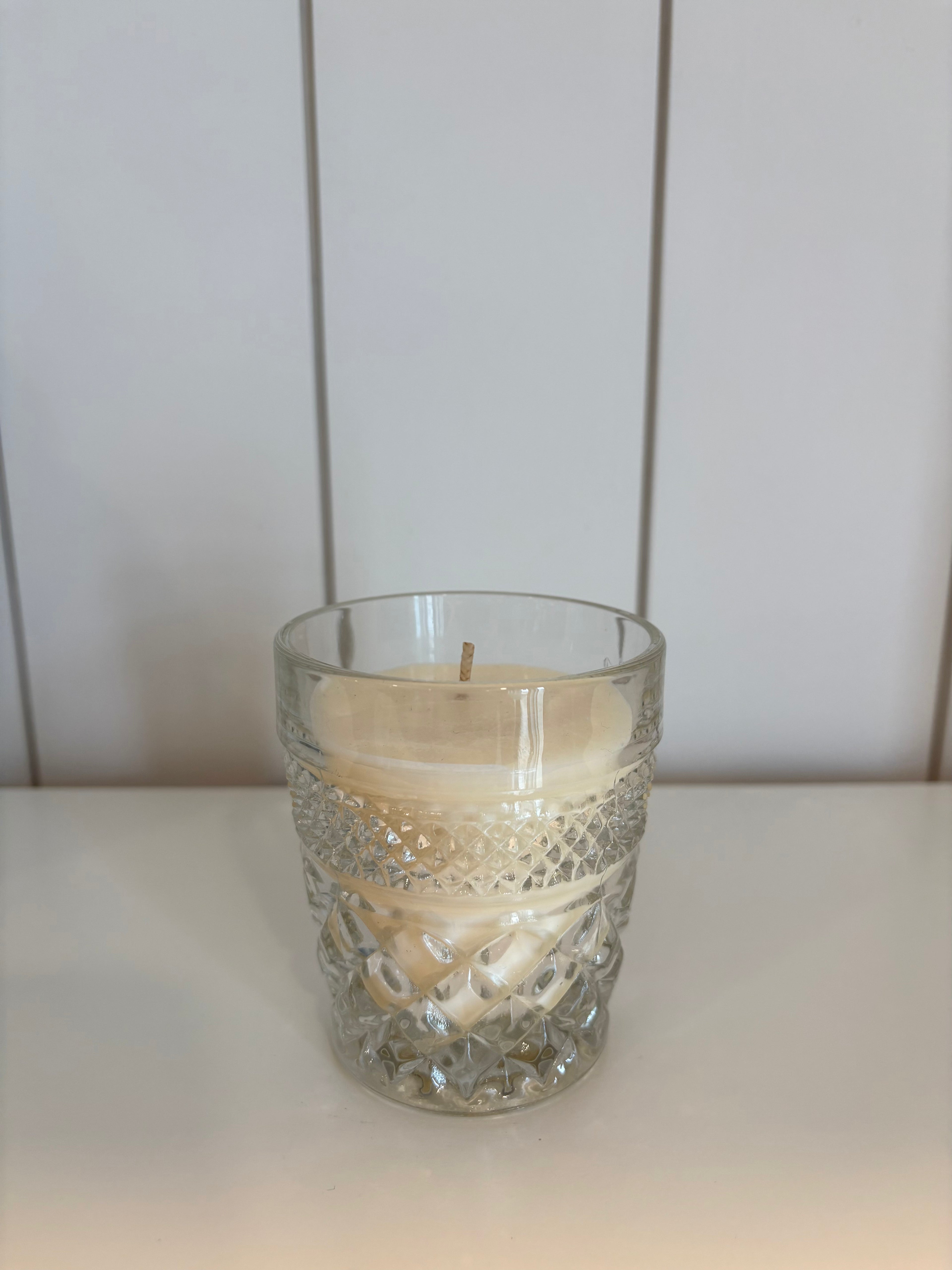 NH Vintage - Tobacco & Bay Leaf