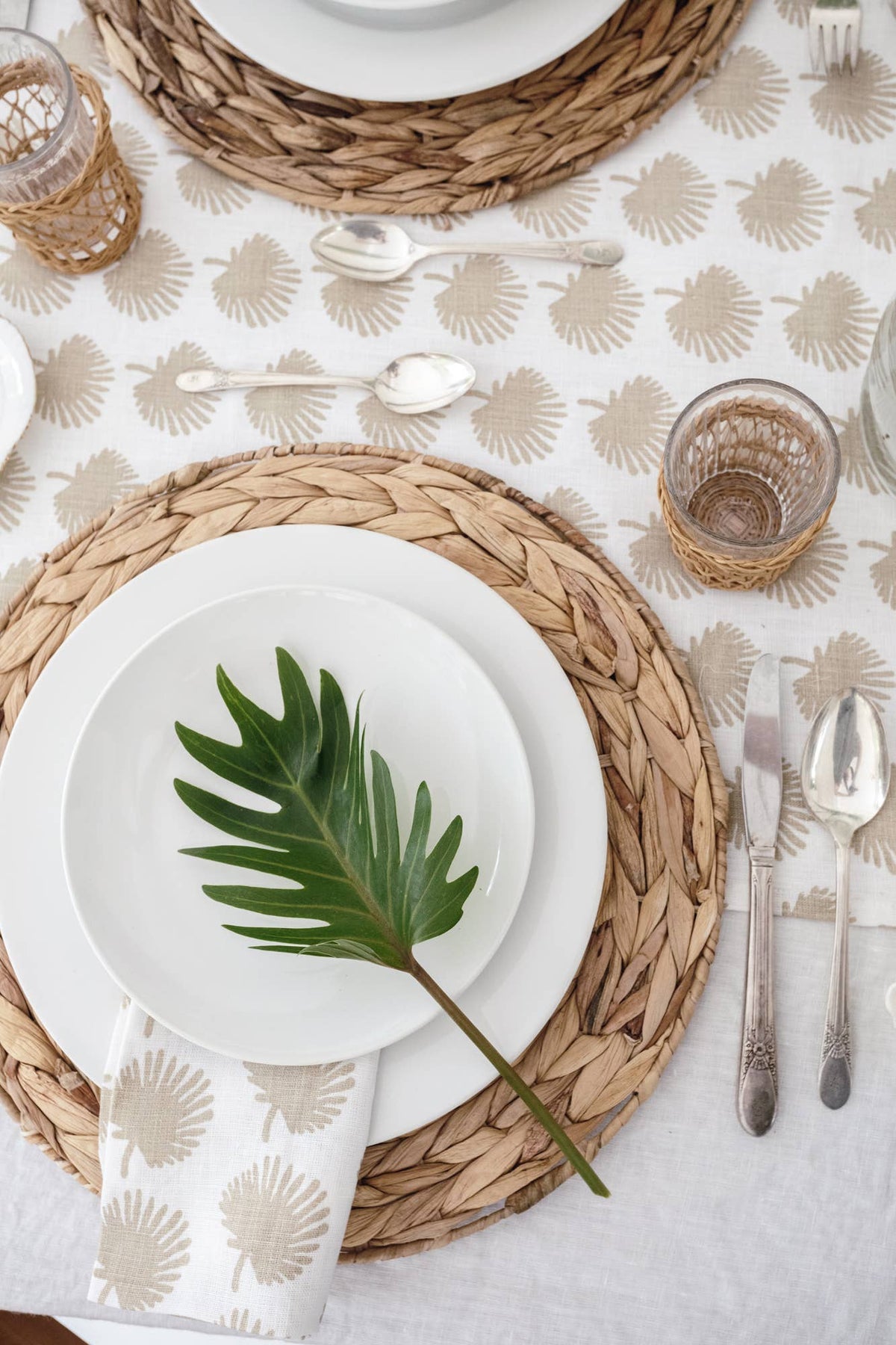 Palmetto Linen Table Runner