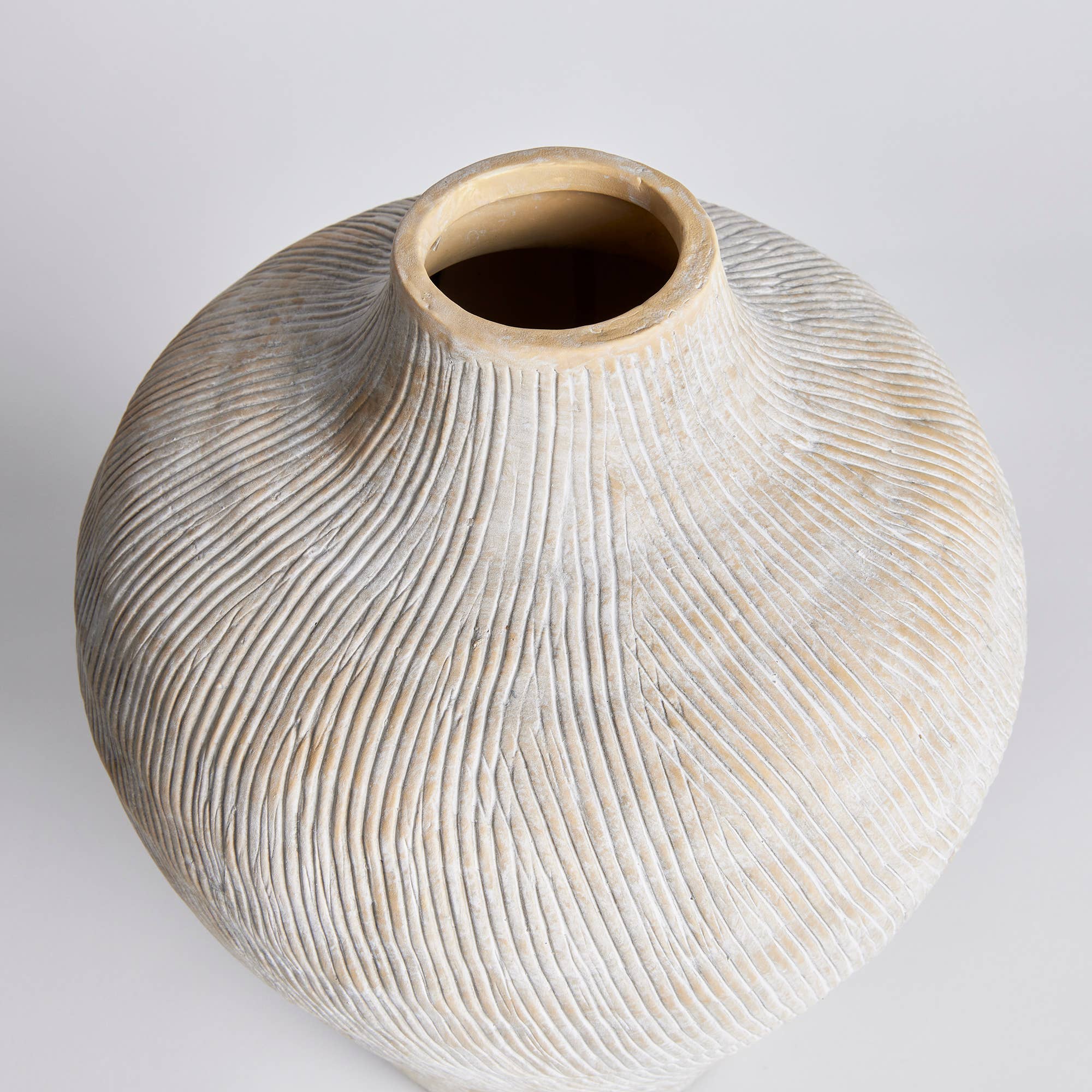 Kassidi Vase