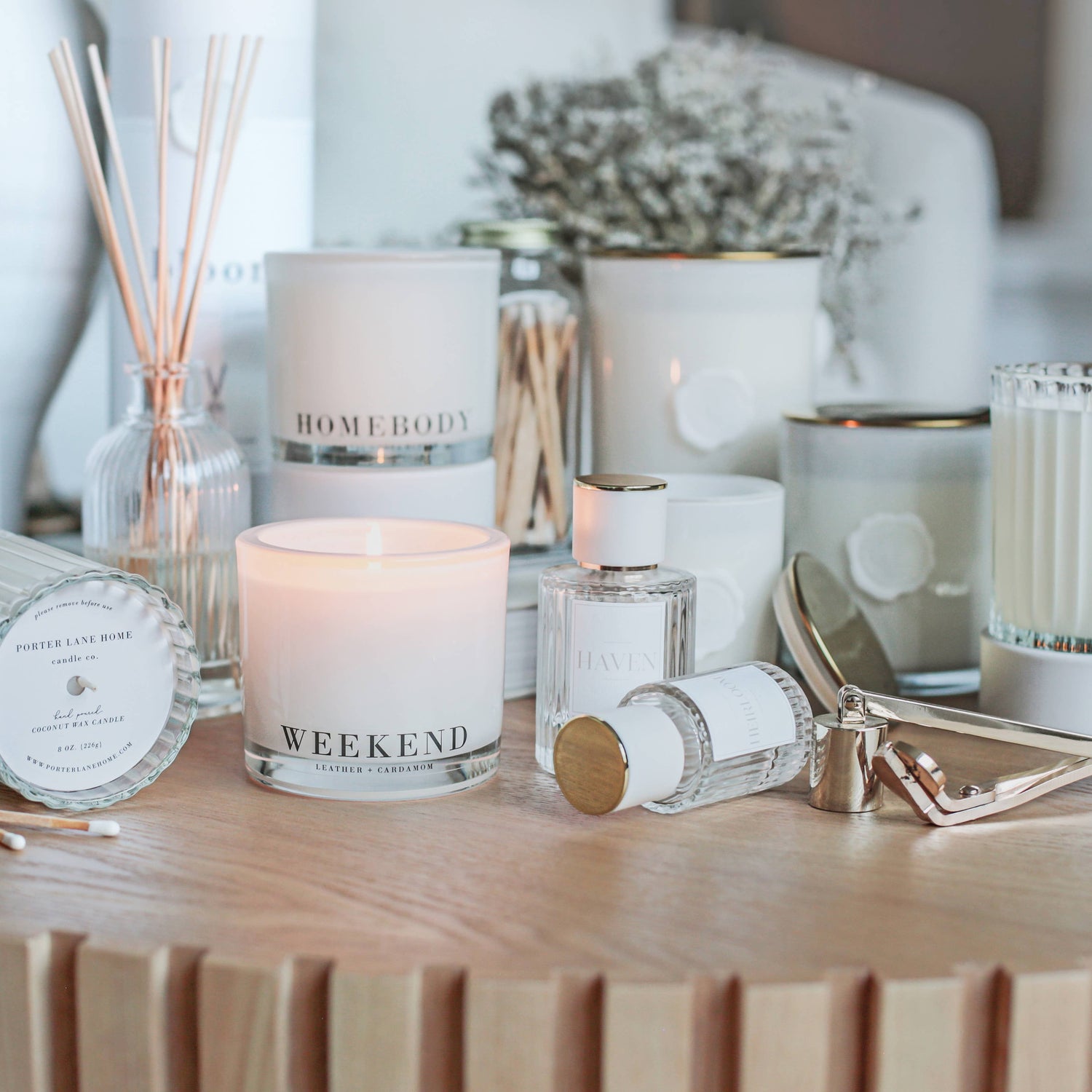 PEACE | Crisp Apple + Cedar Candle