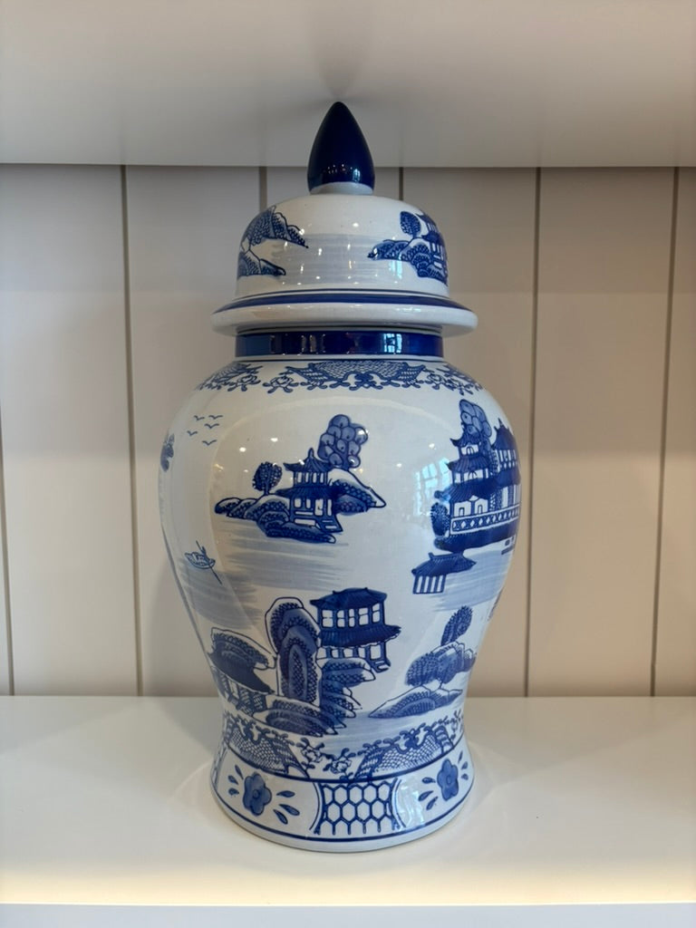 Large Blue &amp; White Porcelain Ginger Jar