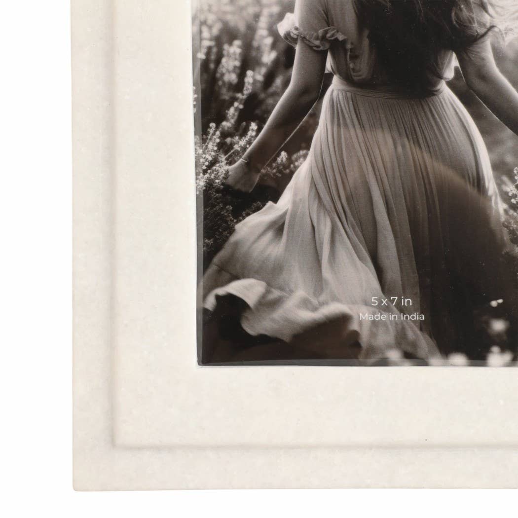Natural White Marble 5x7 Frame