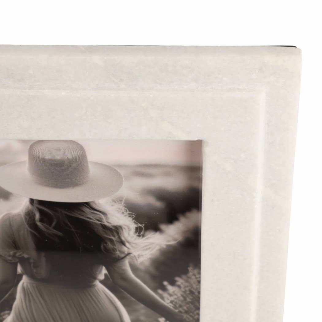 Natural White Marble 5x7 Frame